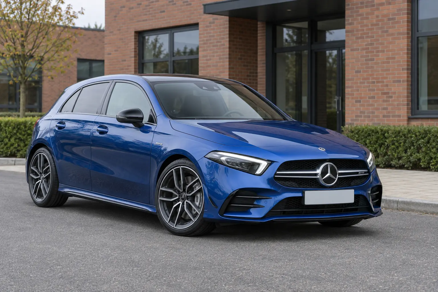 Mercedes-AMG A 35: echte AMG als hatchback of Limousine