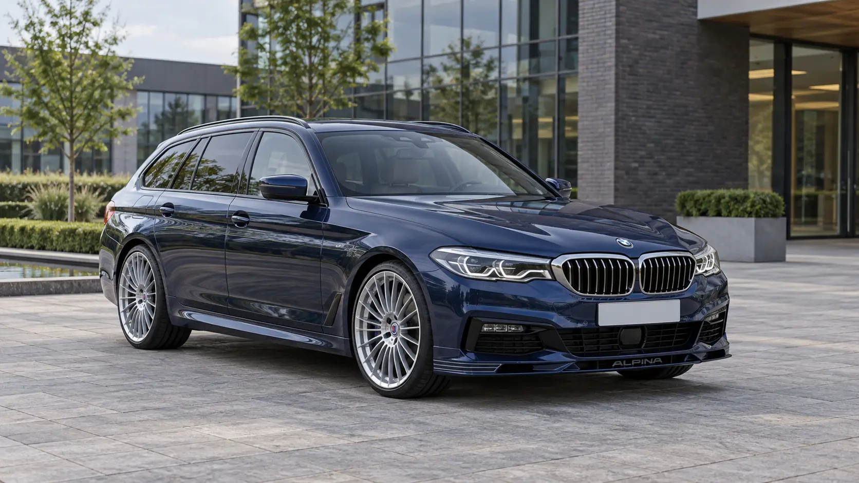 BMW ALPINA B5: Sedan of Touring voor jouw werkweek?