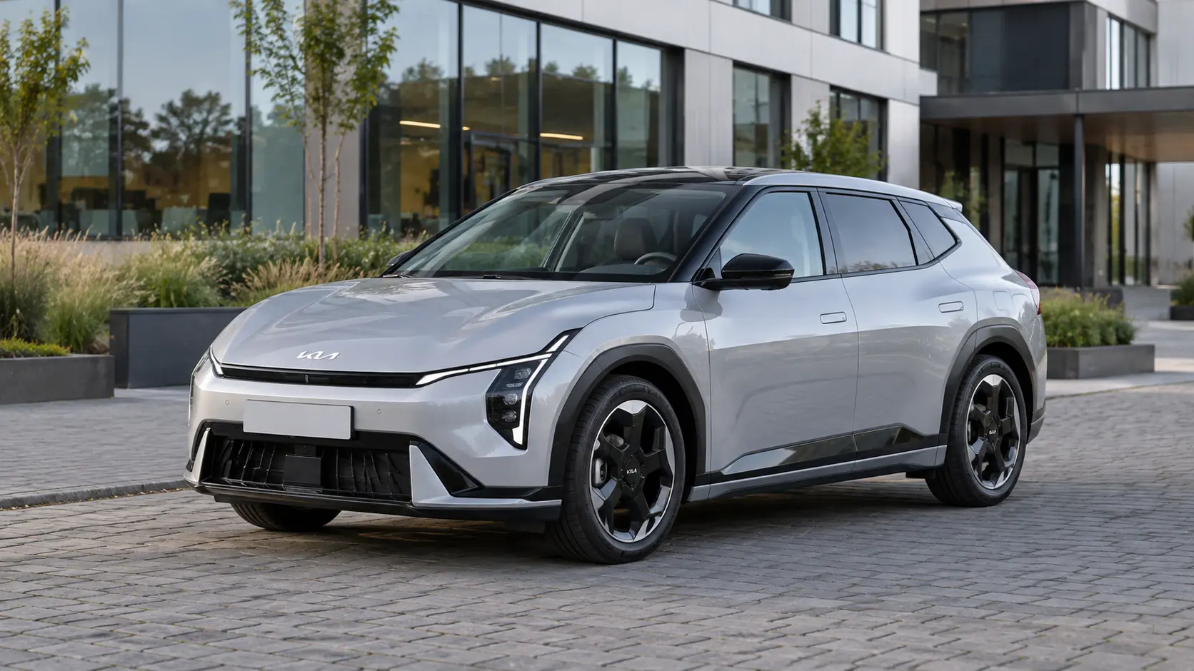 Kia EV4 laden met 11 of 22 kW: let op hatchback en modelreeks