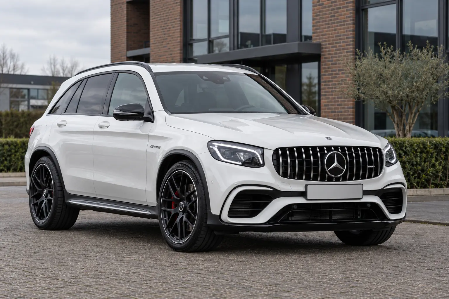 Mercedes-AMG GLC 43, 63 of 53: motoren en generaties uit elkaar