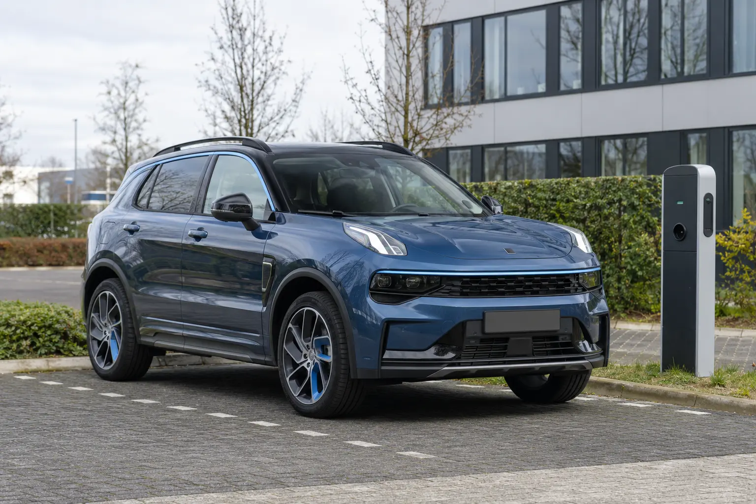 Lynk & Co 01 opladen: past de plug-inhybride bij jouw werkweek?