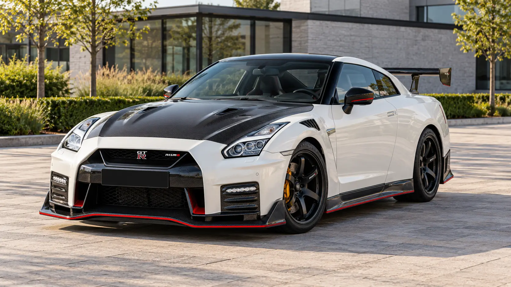 nissan-gt-r-nismo-cover