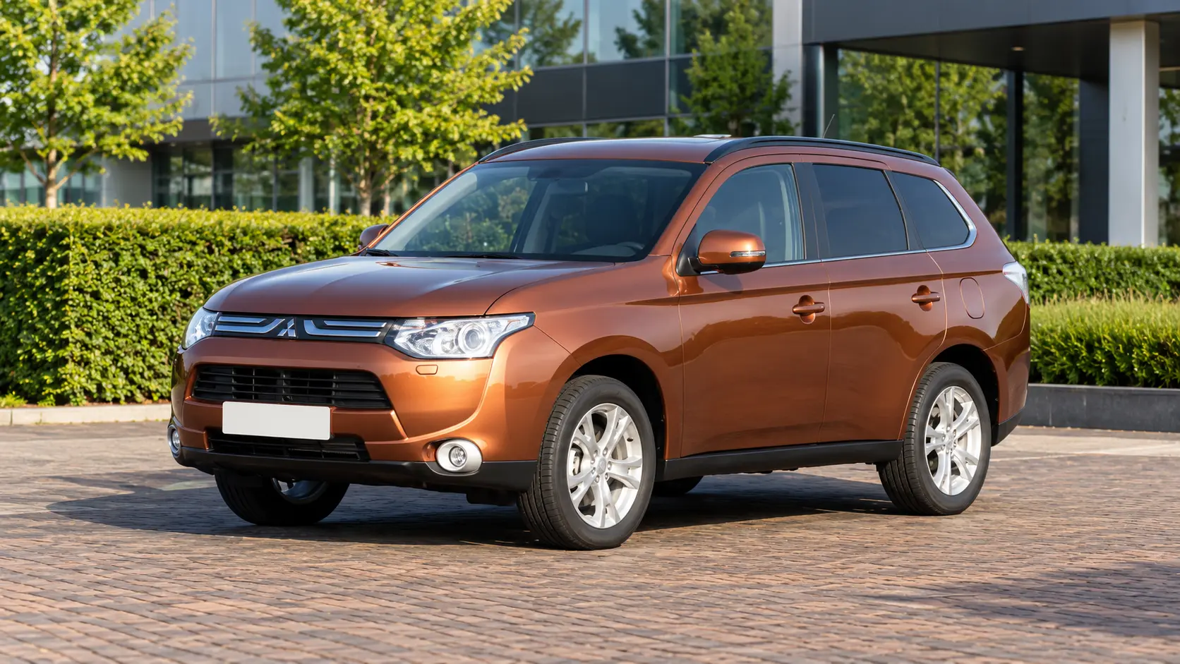 Mitsubishi Outlander benzine of diesel: motoren, automaat en 5 of 7 zitplaatsen