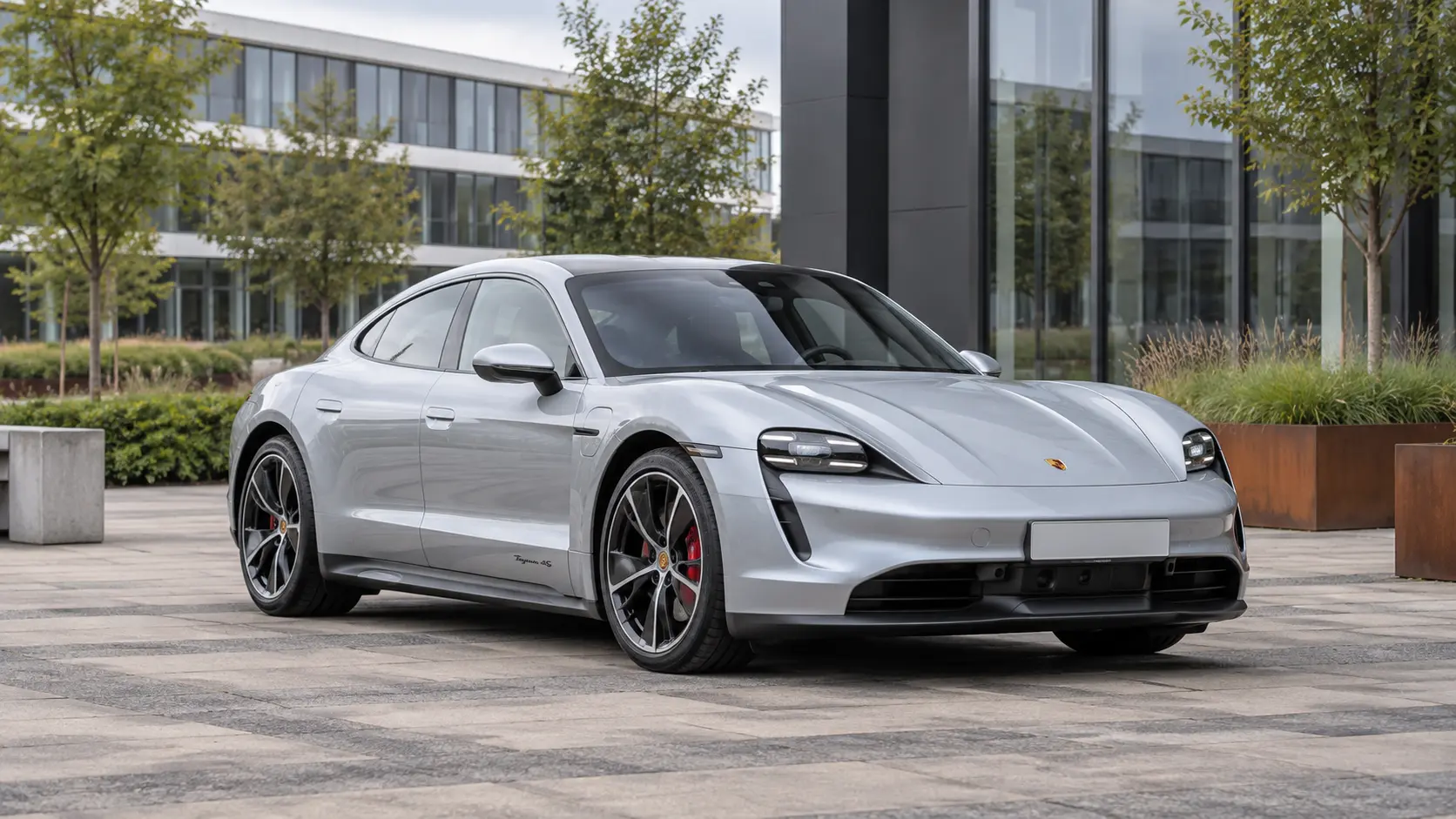 Porsche Taycan vóór of vanaf 2024: accu en snelladen goed vergelijken