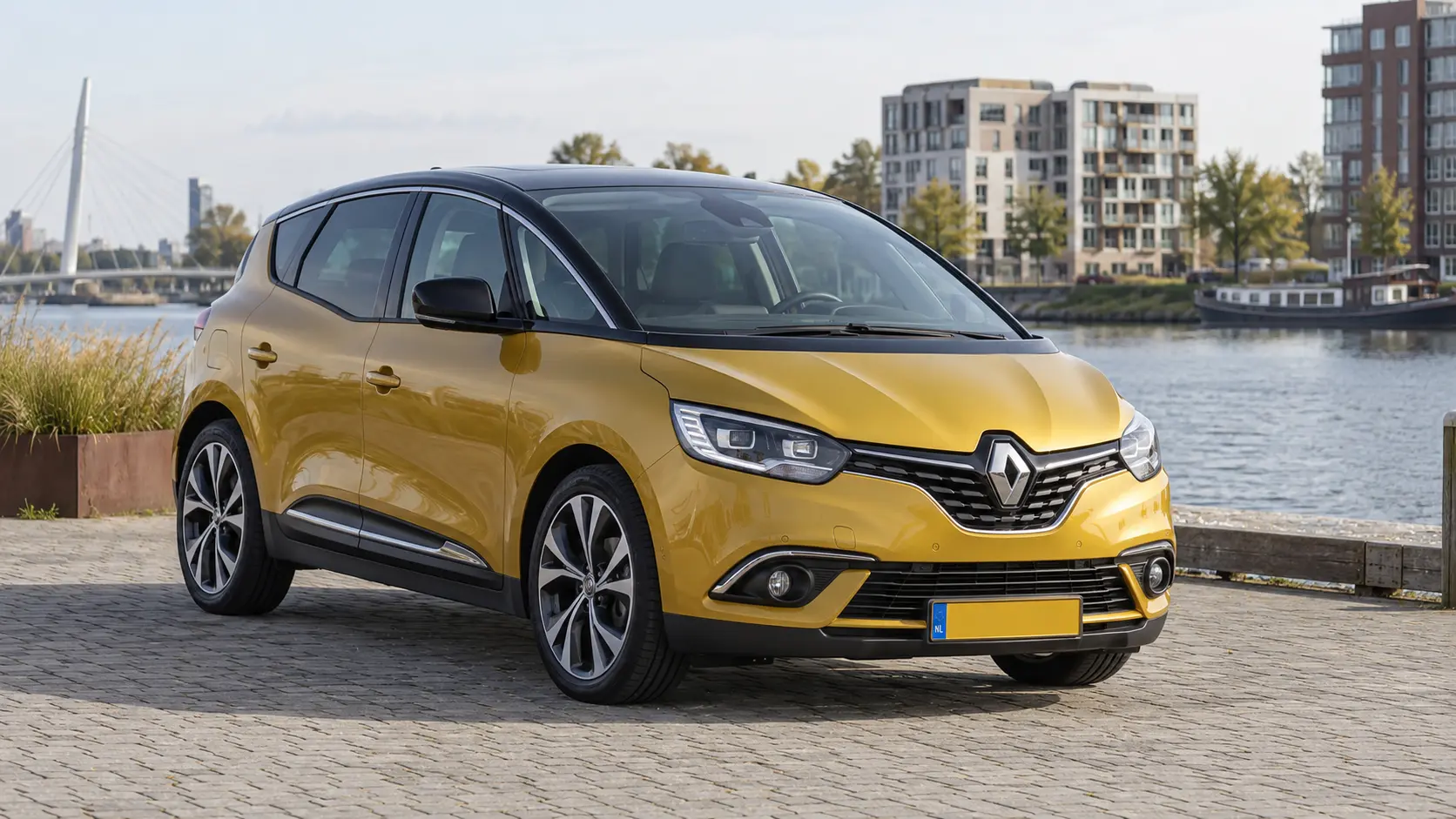 Renault Scénic MPV: TCe, dCi en praktische ruimte bij een occasion