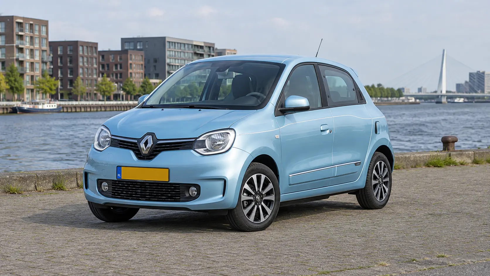 ren-twingo-old