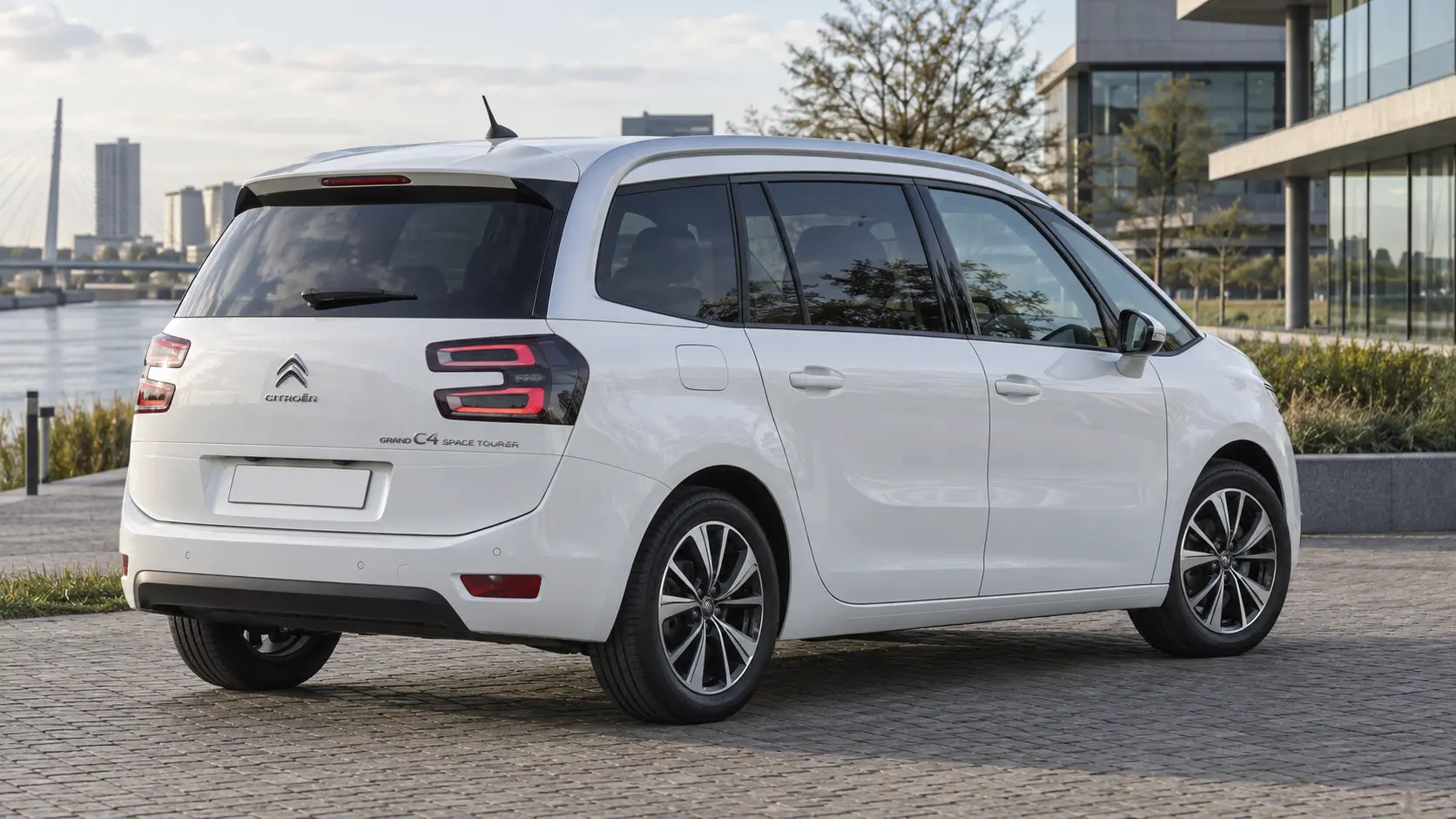 Grand C4 SpaceTourer PureTech 130: handgeschakeld of automaat kiezen?