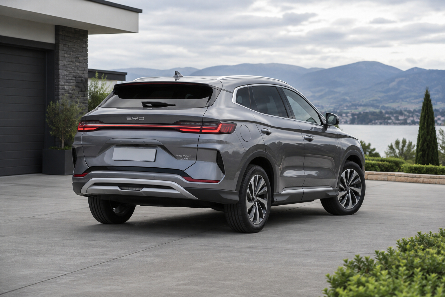 BYD SEAL U DM-i, achterzijde &mdash; illustratief autobeeld