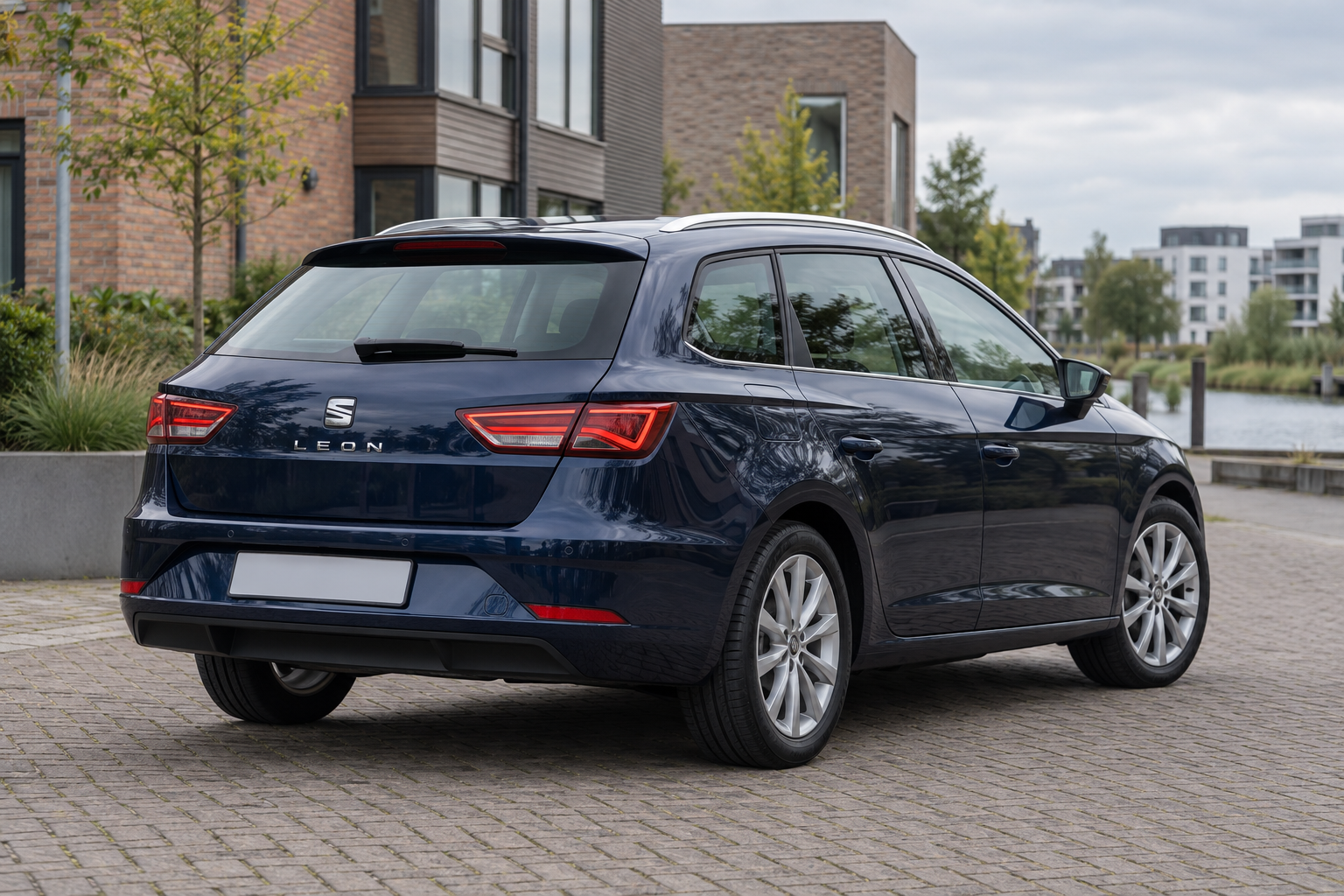 SEAT Leon ST uit de derde generatie, gezien van achteren